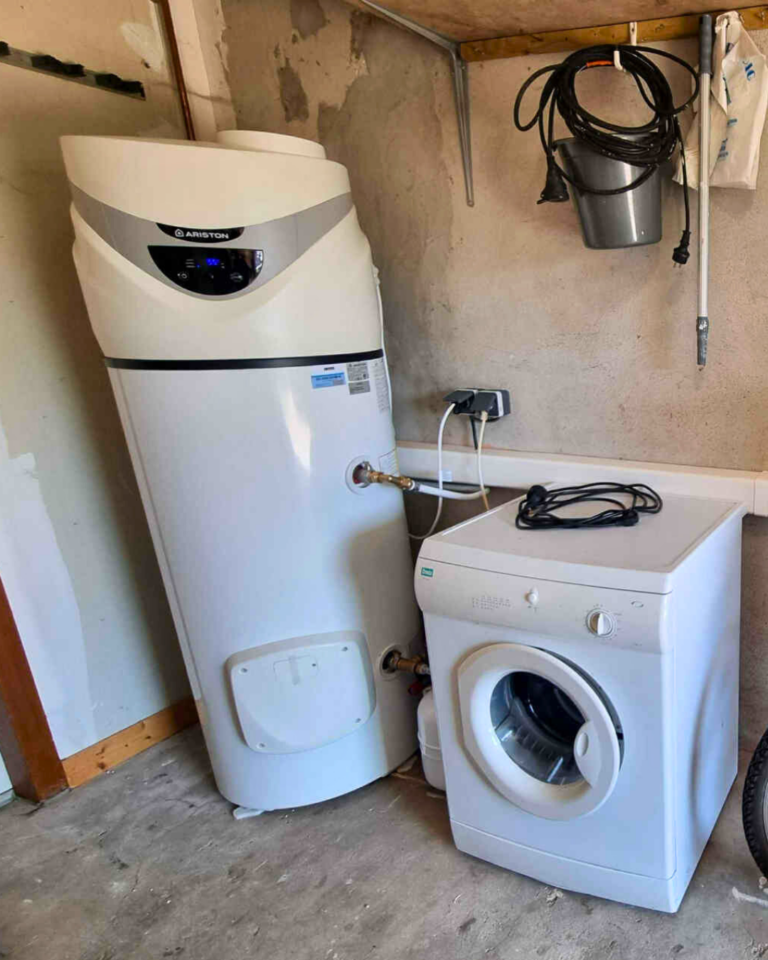Chauffe-eau thermodynamique complétant une PAC