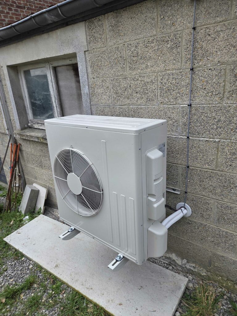 Pose d’une unité extérieure de pompe à chaleur air/eau